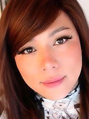 Close up look at AI model Kim s pussy reminiscent of a star